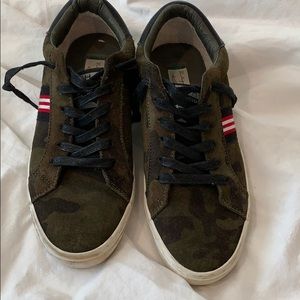 Vintage Havana Camo Sneakers